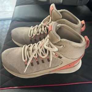 Women’s Columbia Hiking Boots